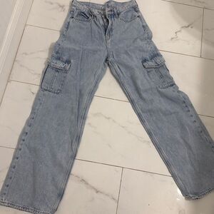 Old Navy Jeans - Worn Once Size 2 Cargo Pockets - Sky High Wide Leg Light Wash